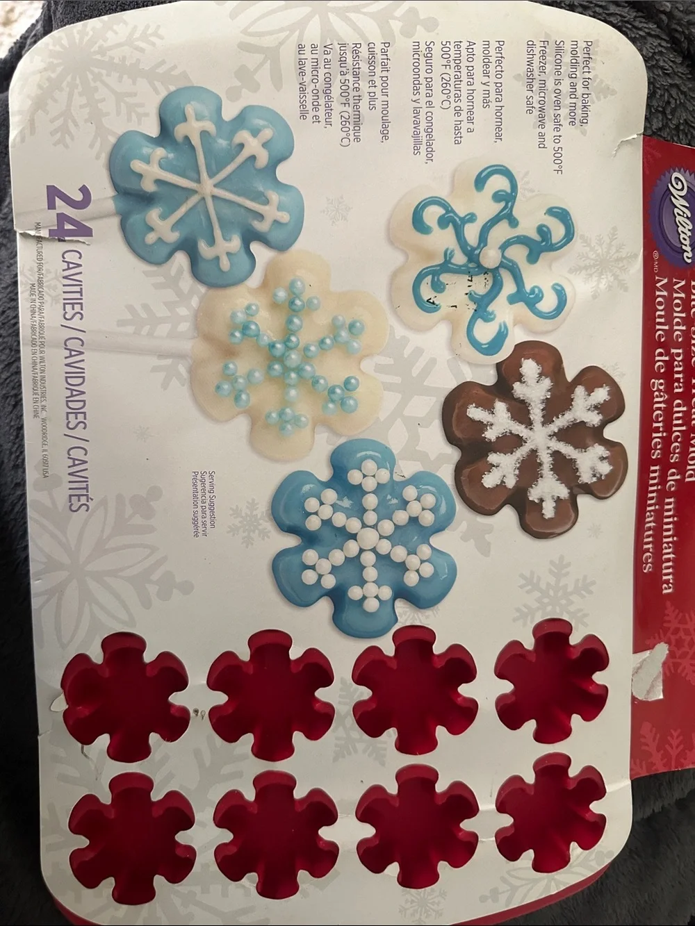 Wilton holiday mini